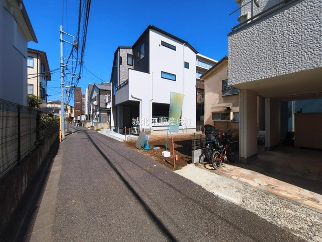 練馬区北町3丁目 限定1区画の前面道路含む現地写真
