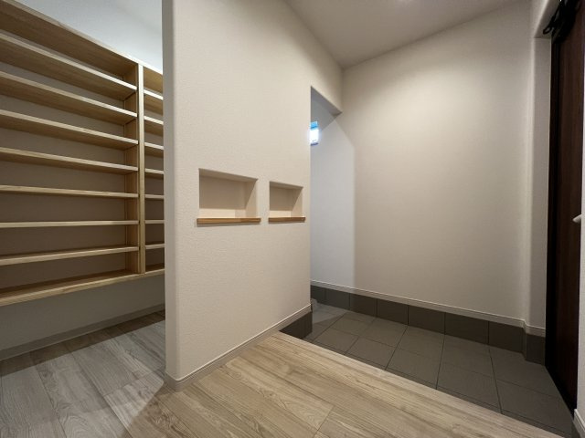 【玄関】 | 高知市福井町/Ｂ号地
