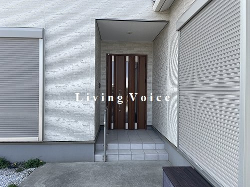 【玄関】 | 【仲介手数料０円】寒川町田端　中古一戸建て | 寒川町田端　中古一戸建て