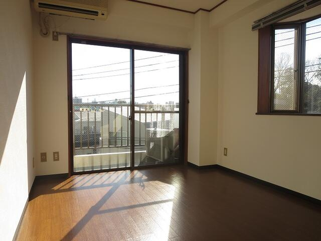 ※別部屋参考写真です