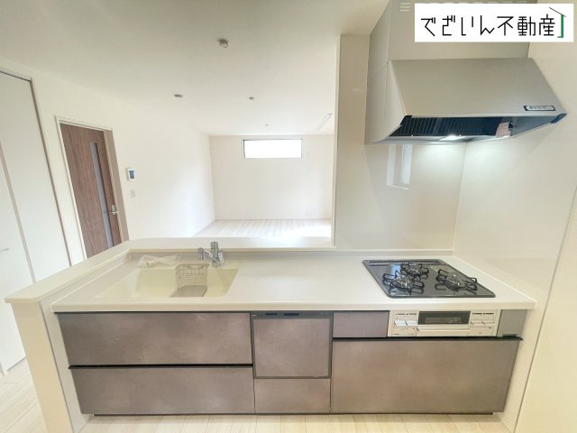 【キッチン】 | Livele Garden.S加須市三俣1丁目　新築住宅 | ≪5号棟≫
現地(2026年8月撮影)