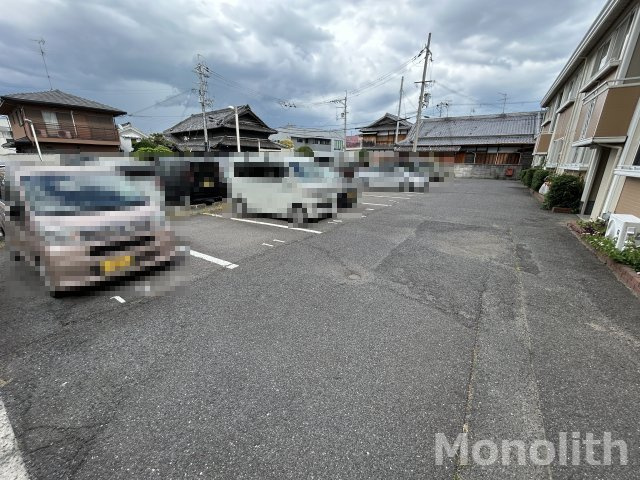 サンシティー西大路の駐車場