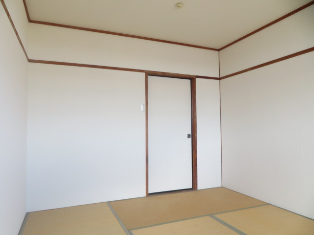 姫路市大津区恵美酒町２丁目の賃貸マンションの寝室