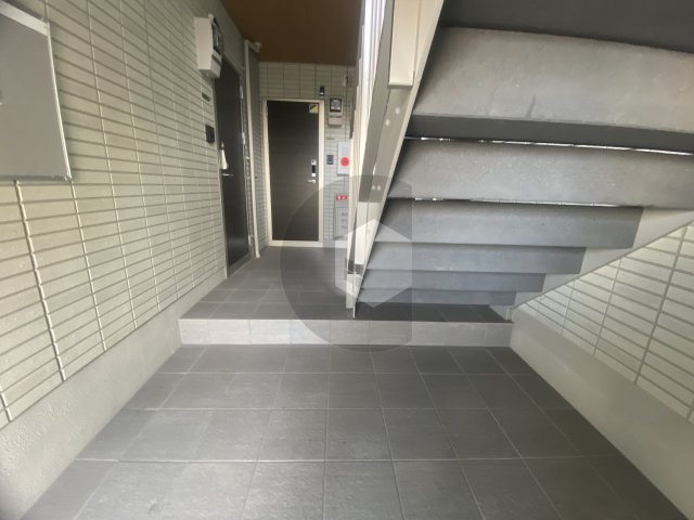 ルシール西岩田のロビー