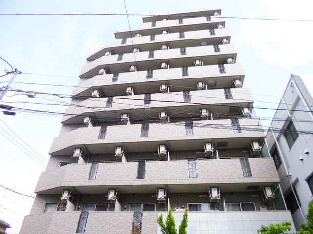 北区西ケ原１丁目の賃貸マンションの外観|鉄筋コンクリート９階建です