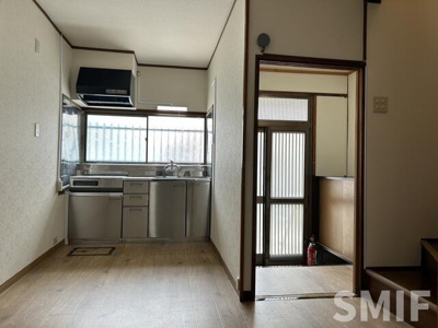 【玄関】 | テラス 豊中市大島町１丁目