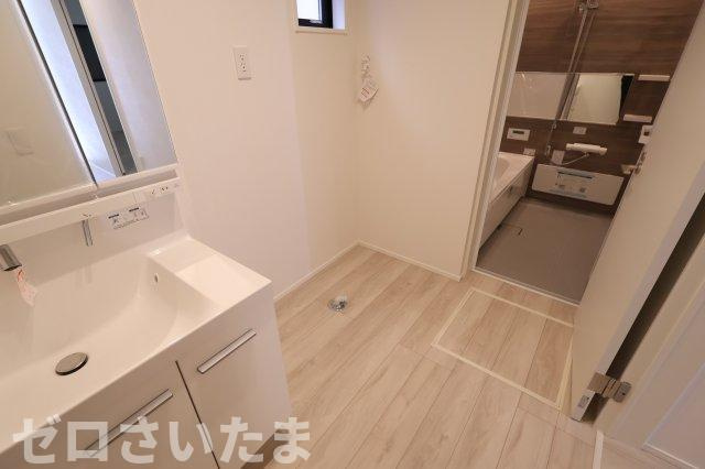 《仲介手数料無料》南区別所２丁目4-7新築一戸建てケイアイグレイスのランドリースペース