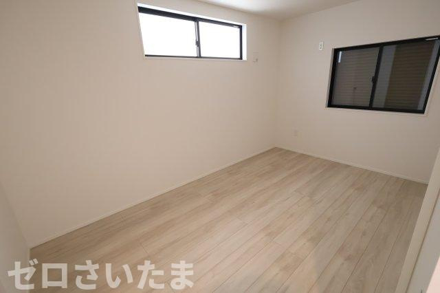 《仲介手数料無料》南区別所２丁目4-7新築一戸建てケイアイグレイスの洋室|１階 6.1帖