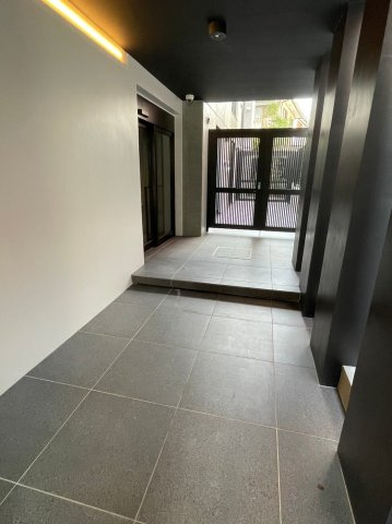 Reve Residence本駒込のエントランス