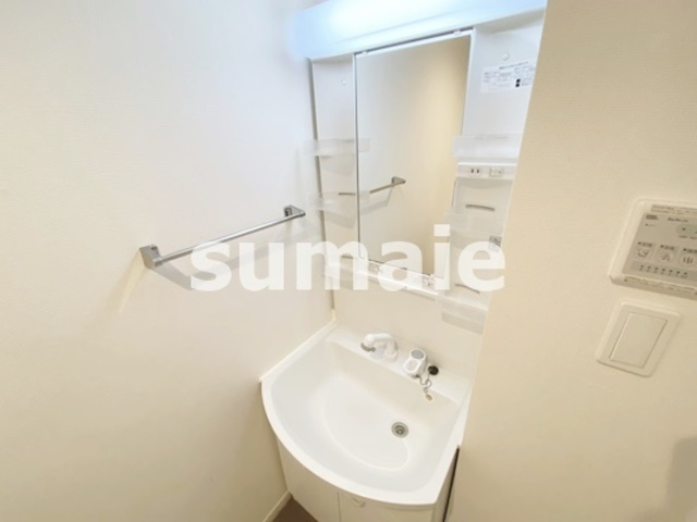 リブリ・浦和針ヶ谷の洗面所|独立洗面台です☆