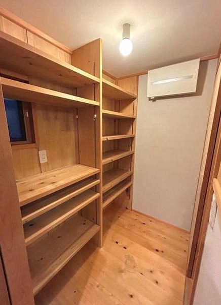 旭台３丁目戸建の収納