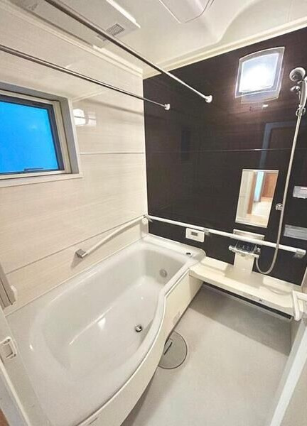 旭台３丁目戸建の浴室