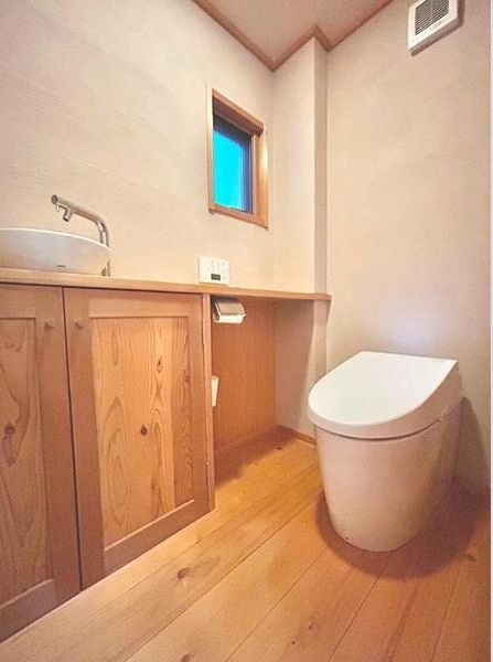 旭台３丁目戸建のトイレ