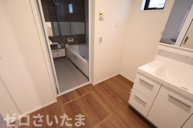 《仲介手数料無料》南区別所２丁目4-7新築一戸建てケイアイグレイスのランドリースペース