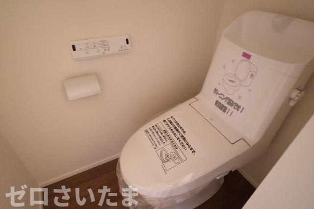 《仲介手数料無料》南区別所２丁目4-7新築一戸建てケイアイグレイスのトイレ|1階