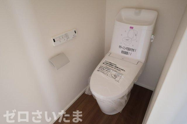 《仲介手数料無料》南区別所２丁目4-7新築一戸建てケイアイグレイスのトイレ|3階