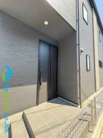 茅ヶ崎市今宿4期　新築戸建　全2棟２号棟の外観|玄関前の様子