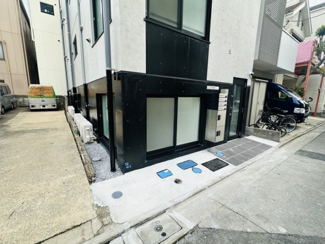 ハウス亀戸のエントランス