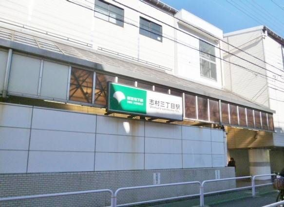 Ｐｒａｔｅｒｉａの周辺