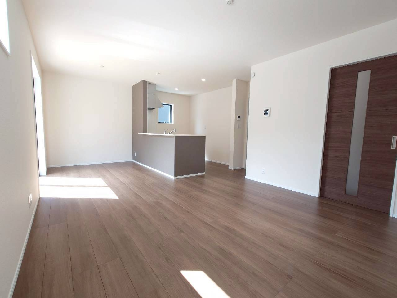 【居間・リビング】の画像