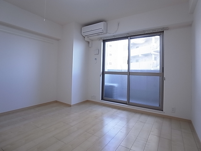 神戸市須磨区衣掛町４丁目の賃貸マンションの居間・リビング|室内