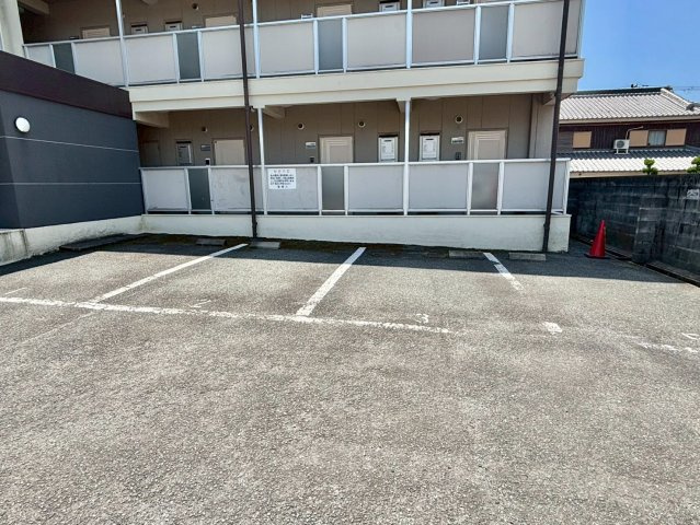 プチタウンの駐車場