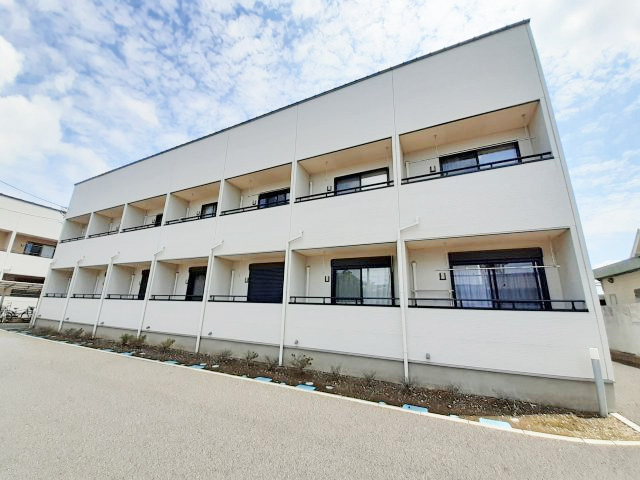 モンペラの外観|外観は落ち着いています