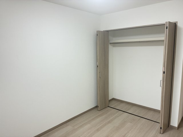 シティライフ田迎Ⅱの収納|洋室①クローゼット