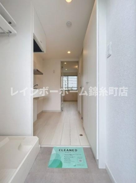 Crecia曳舟の玄関|※建築中のため同施工会社参考写真となります。