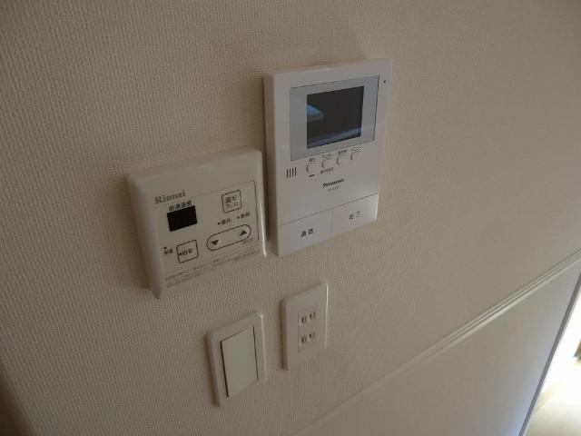 ツリービューオレンジの内装|カメラ付インターホン