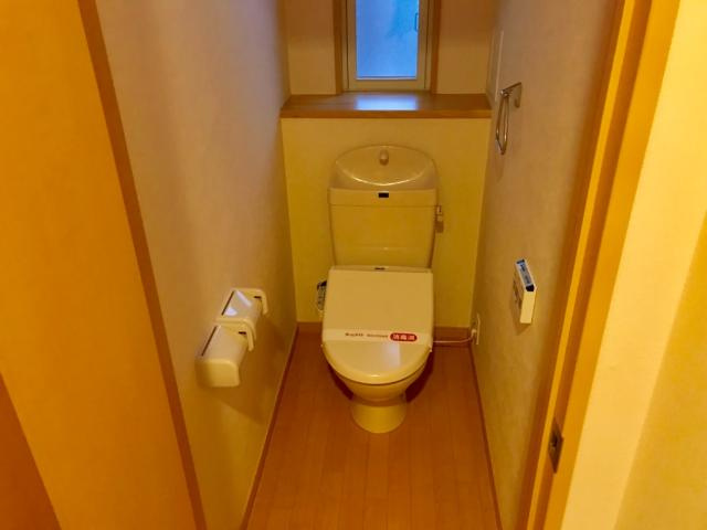 ユニバーサイドのトイレ|シャワー付トイレ