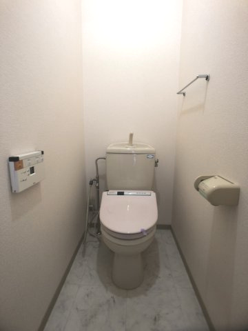 葛城市加守のアパートのトイレ