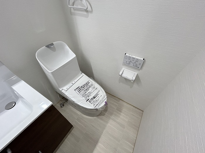 ロマネスク渡辺通第2のトイレ|縦型トイレはお掃除などお手入れがしやすく常に清潔に保ちやすいですよ♪