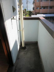 室外洗濯機置き場です。
