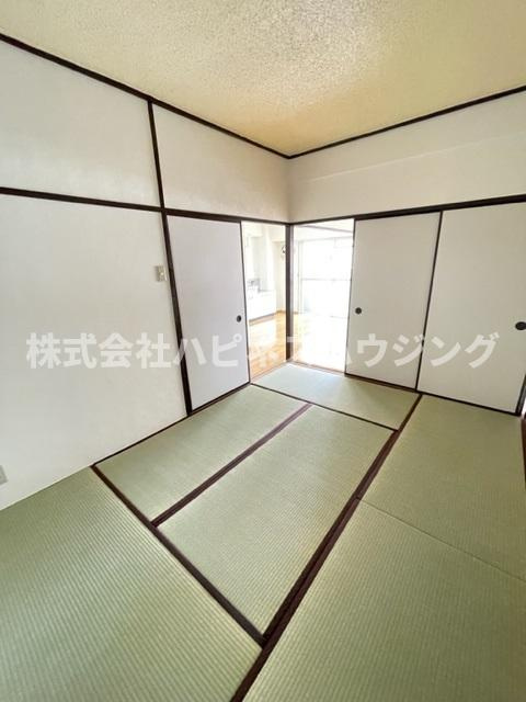 山口マンションの和室