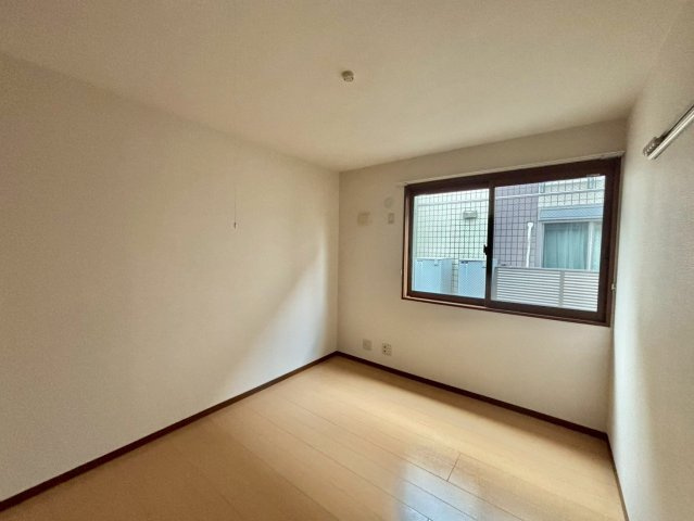 エスポアール　メゾン　B棟の洋室