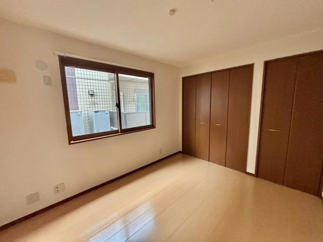 エスポアール　メゾン　B棟の洋室