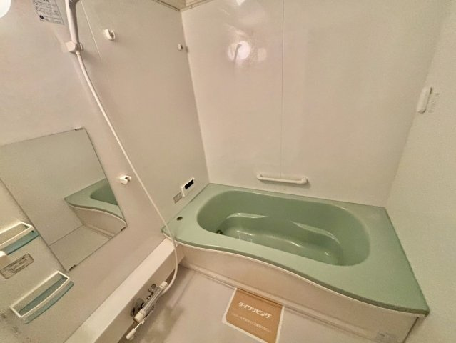 エスポアール　メゾン　B棟の浴室