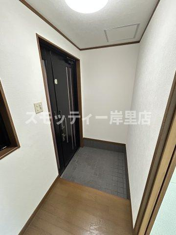 千本南2丁目戸建ての玄関