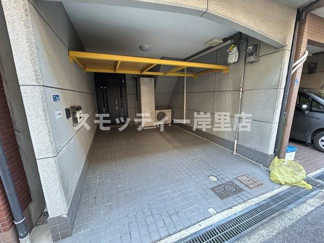 千本南2丁目戸建ての駐車場|駐車場のおおよそのサイズは、奥行440×幅330×高さ200