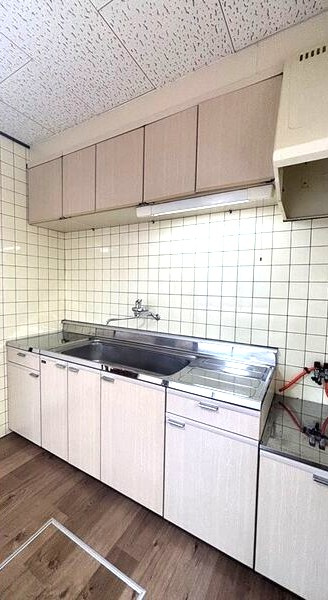 奥町剱光寺戸建のキッチン