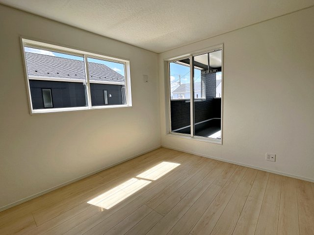 新築戸建・新築建売　矢吹町一本木第6　善郷小・矢吹中の洋室|自然光が長時間入る2面採光で明るく気持ちの良いプライベート空間です！