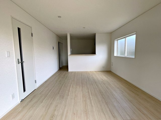 新築戸建・新築建売　矢吹町一本木第6　善郷小・矢吹中の居間・リビング|LDKは17帖でゆとりのあるリビング！広々としたリビングは家族が集うくつろぎの空間です！