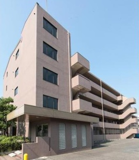 【外観】 | 鉄筋コンクリート造のガッチリとした建物。