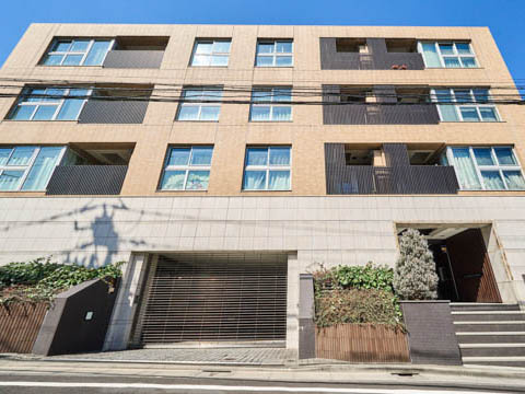 プラネスーペリア代々木参宮橋の外観|平成２２年築・オートロック＆宅配ボックス付きマンション、プラネスーペリア代々木参宮橋は即日現地案内可能となっておりますので、お気軽にお問い合わせください！
