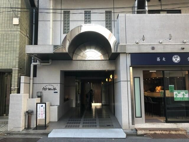 ウィン四谷のエントランス