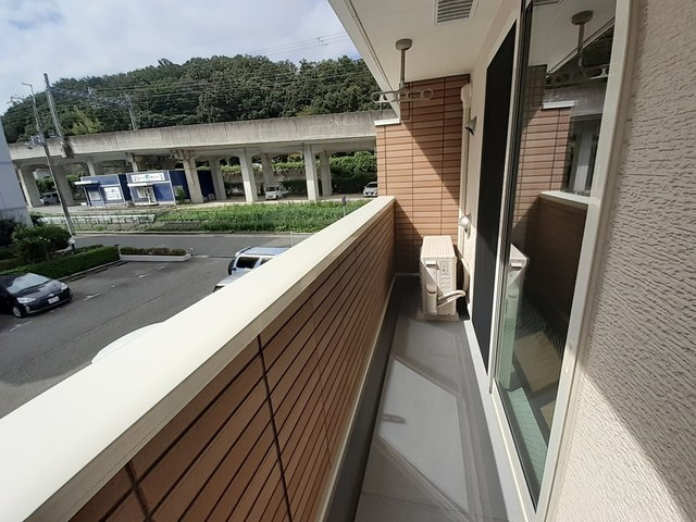 レヤリーライフⅡのバルコニー