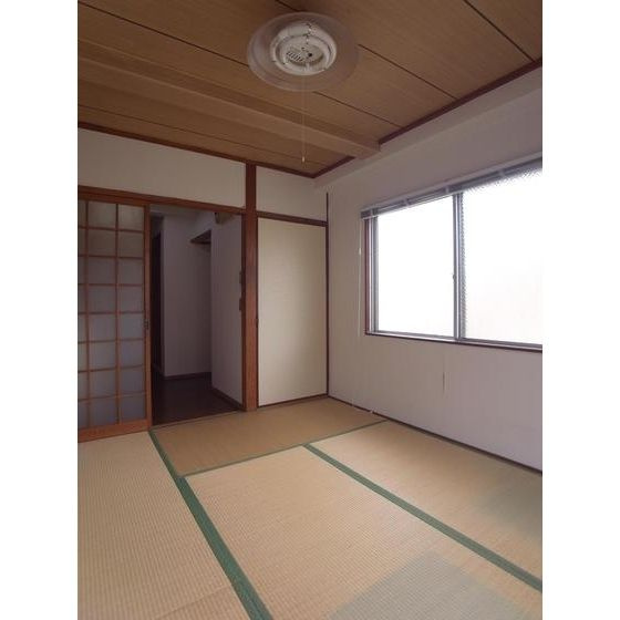 コーポ近藤の和室