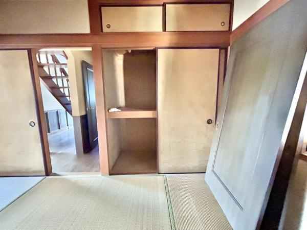 高知市朝倉丙　高台の中古一戸建ての収納|1階和室　押入