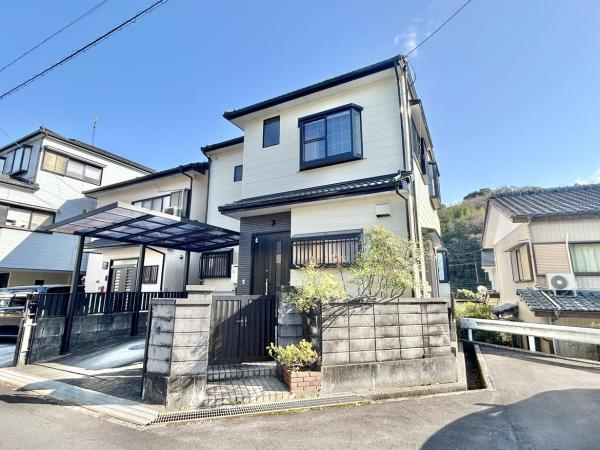 高知市朝倉丙　高台の中古一戸建ての外観|角地にあり陽当たり・風通し良好♪